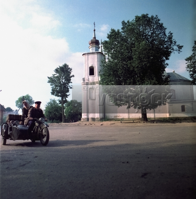 22 июня, ровно в 4 часа (1992)