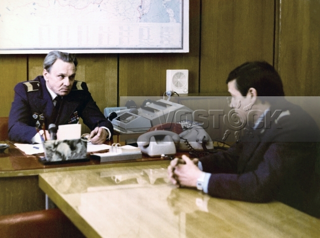 Аэропорт со служебного входа (1986)