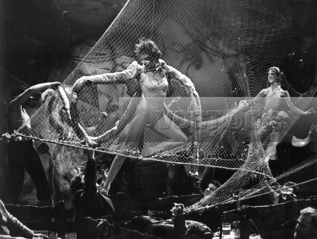 АкаТаМуС (1988)