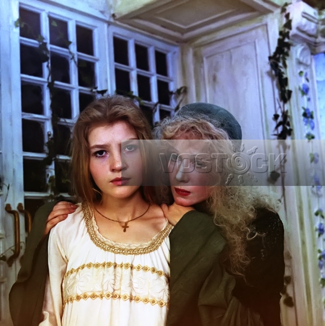 Аленький цветочек (1977)