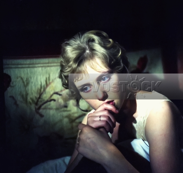 Алый камень (1986)