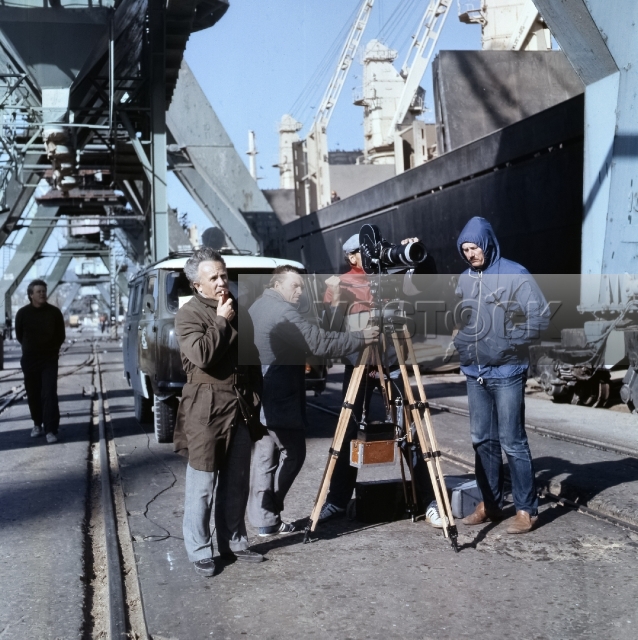 Бармен из "Золотого якоря" (1986)