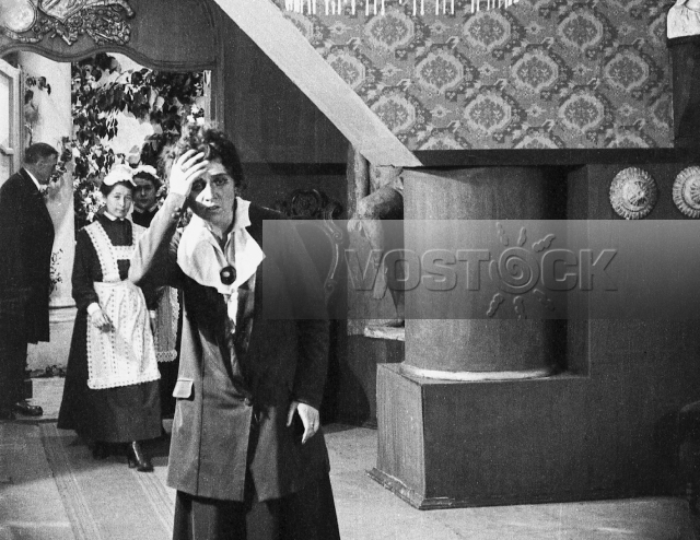 Белое и черное (1918)