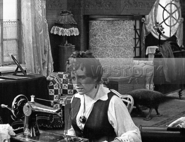 Белое и черное (1918)