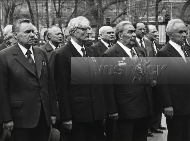 Береги этот вечный свет (1981)