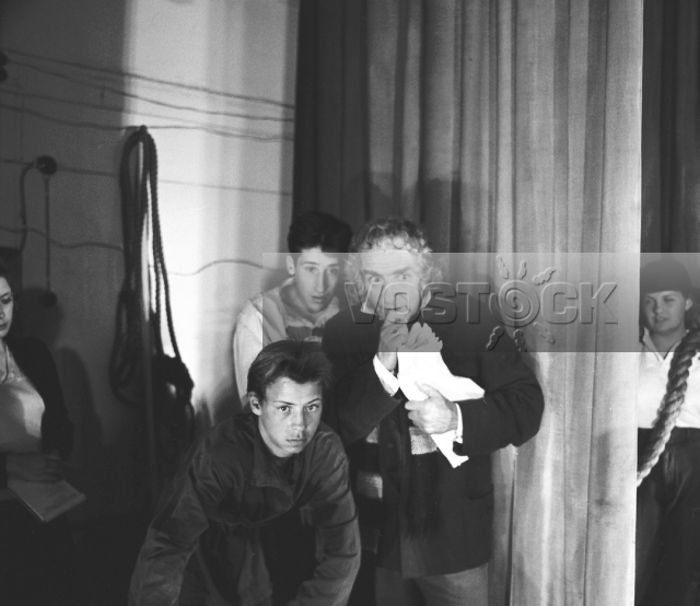 Без видимых причин (1982)