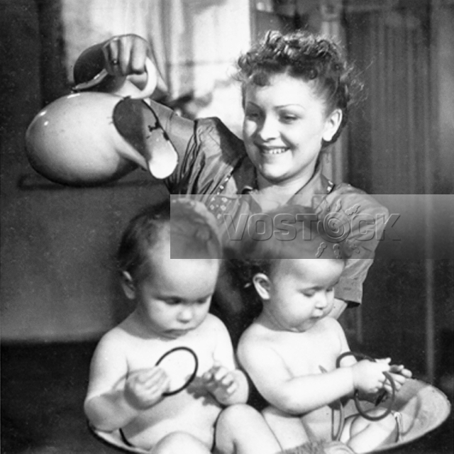 Близнецы (1945)