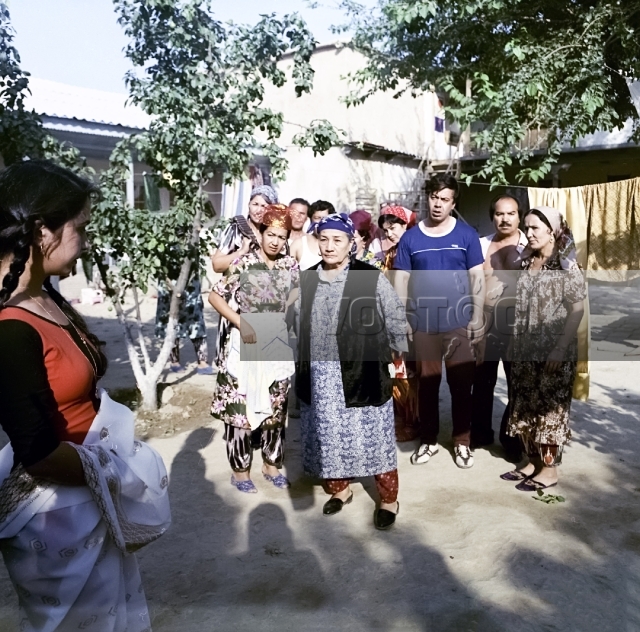 Бунт невесток (1985)