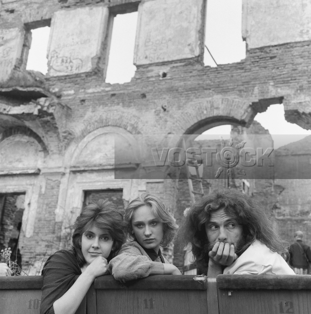 Игра с неизвестным (1987-1988)