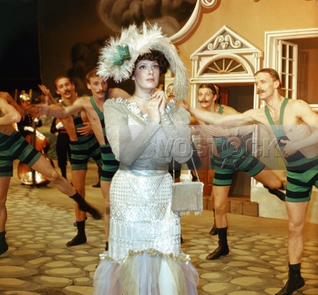 Краткое наставление в любви (1982)