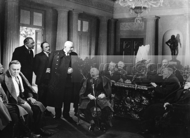 В дни Октября (1958)