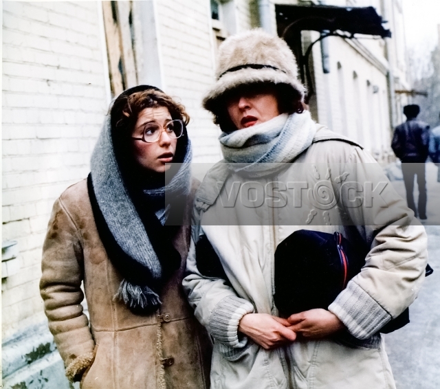 В городе Сочи темные ночи (1989)