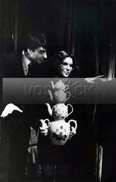 В городе Сочи темные ночи (1989)