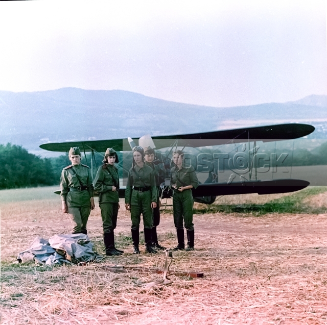 В небе «Ночные ведьмы» (1981)