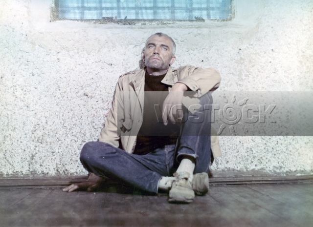 В полосе прибоя (1990)