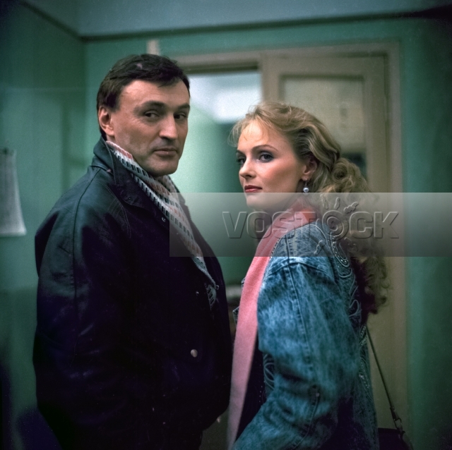 В полосе прибоя (1990)