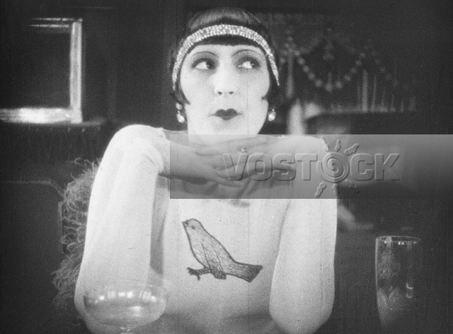 Веселая канарейка (1929)