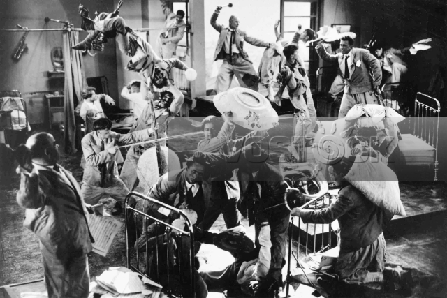 Веселые ребята (1934)