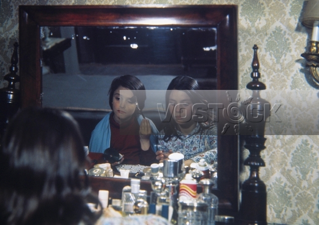 Выкорми ворона (1975)