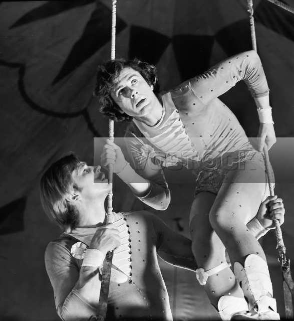 Взвейтесь соколы, орлами! (1980)