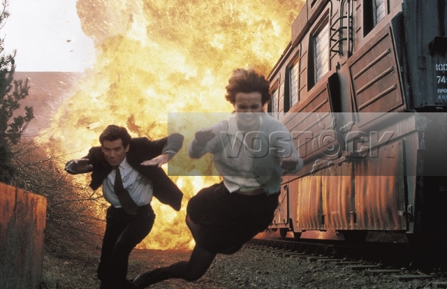 Золотой глаз (1995)